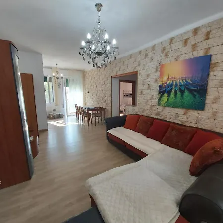 Apartment Venezia *